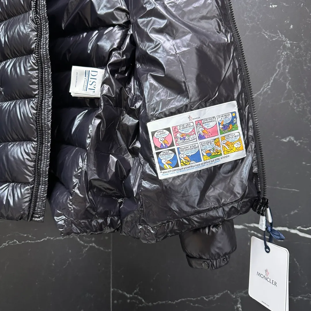 Moncler 【Original 】Authentic 𝑴𝒐𝒏𝒄𝒍𝒆𝒓｜ 𝑩𝒂𝒅𝒚 Same Style/ # 1:1Original 90 Quality Size：12345